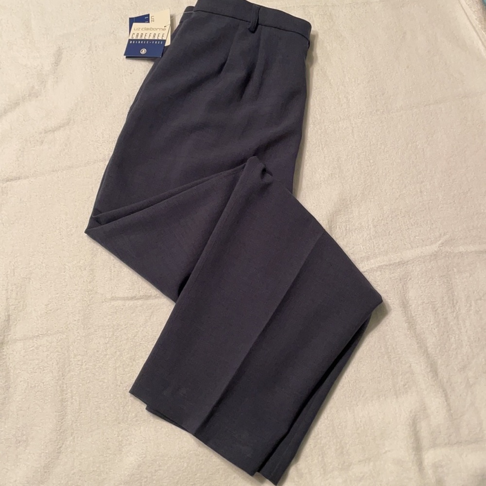 Liz Claiborne petite pleated pants - blue sz 14